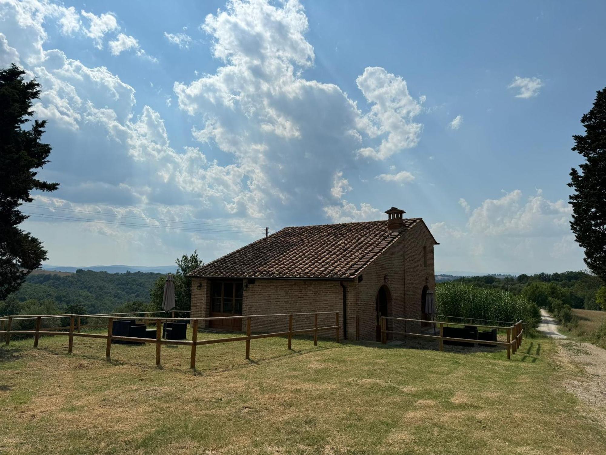 Agriturismo Diffuso Monte Oliveto Maggiore Chiusure Exteriér fotografie