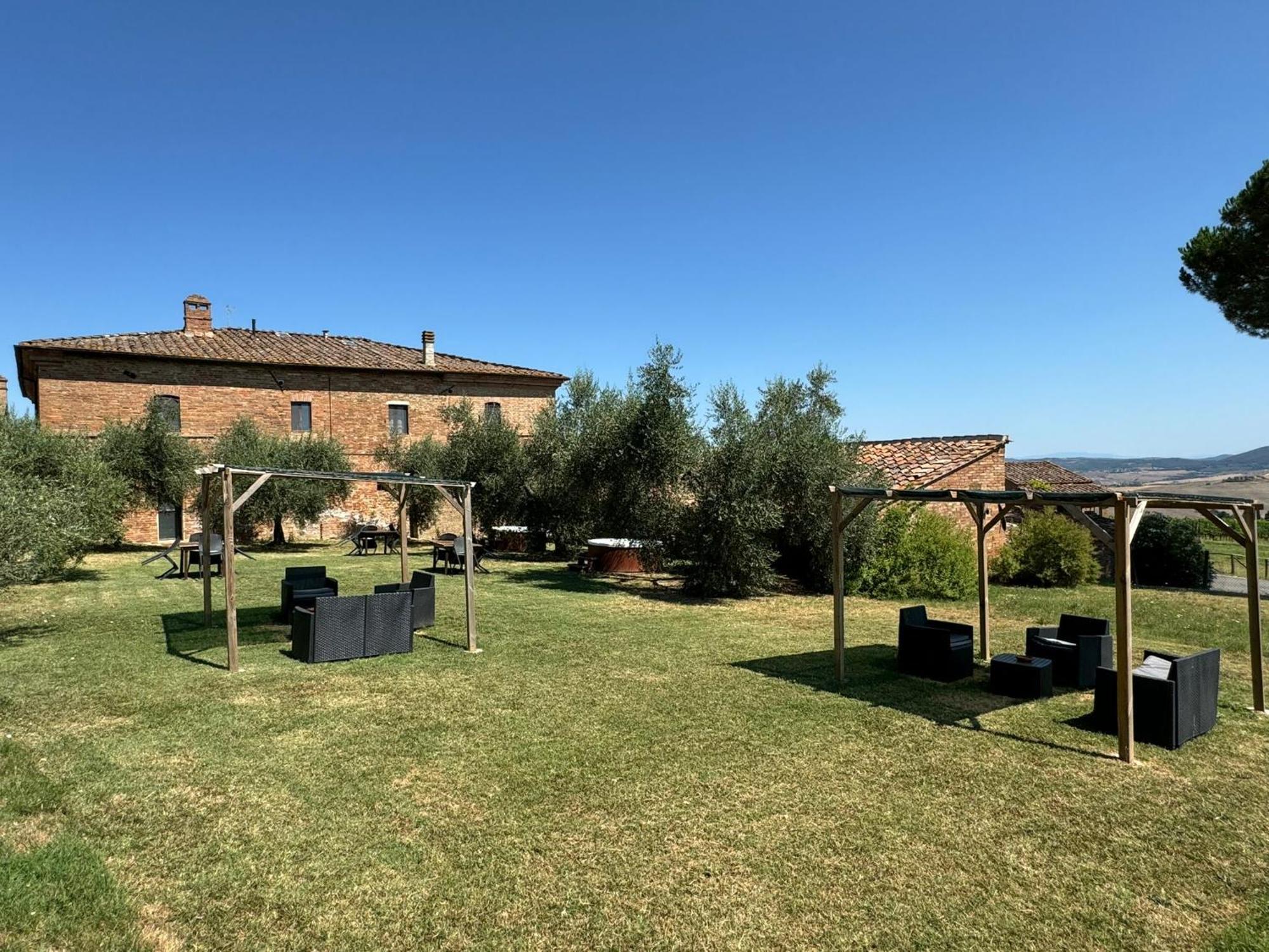 Agriturismo Diffuso Monte Oliveto Maggiore Chiusure Exteriér fotografie